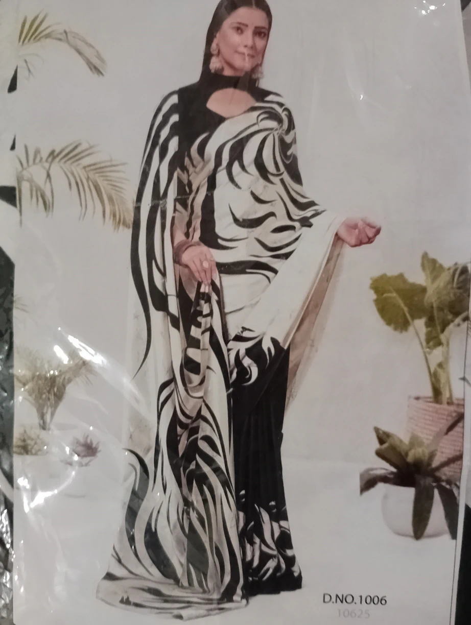 Silk Cotton Artistic Swirl Print Saree - Black White Mix
